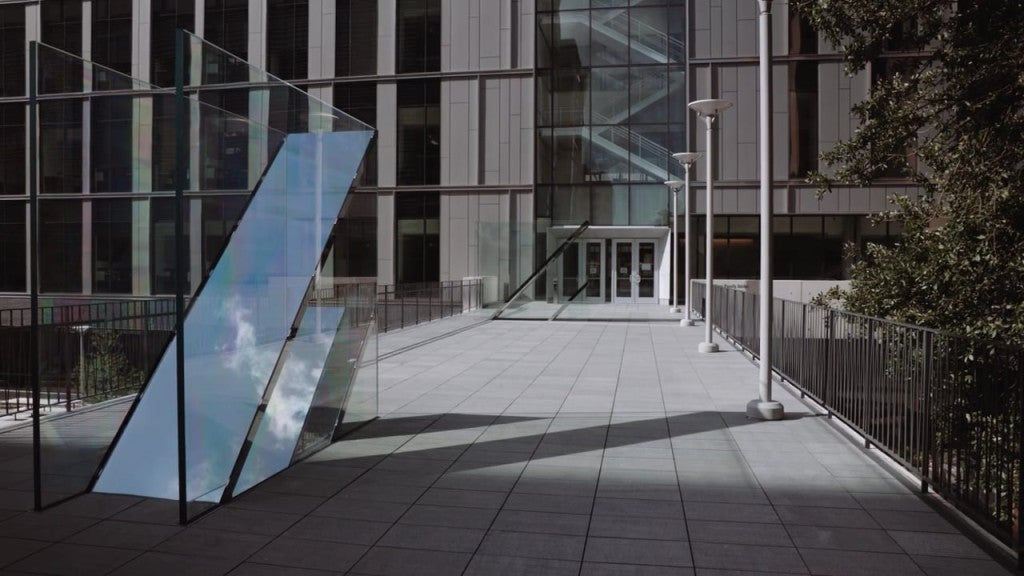 Preview image for the video "Sarah Oppenheimer. C-010106. Story Minute for Landmarks".