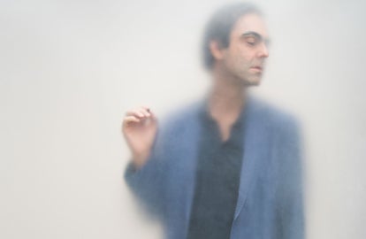 A man with his hand out