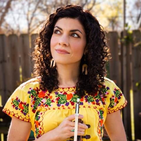 A photo of musician Carrie Rodriguez 